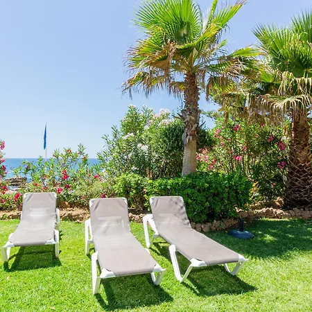 Beachfront Dos Aveiros אלבופיירה