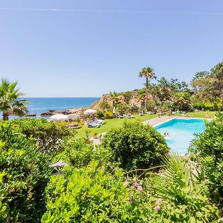 Beachfront Dos Aveiros Apartament Albufeira