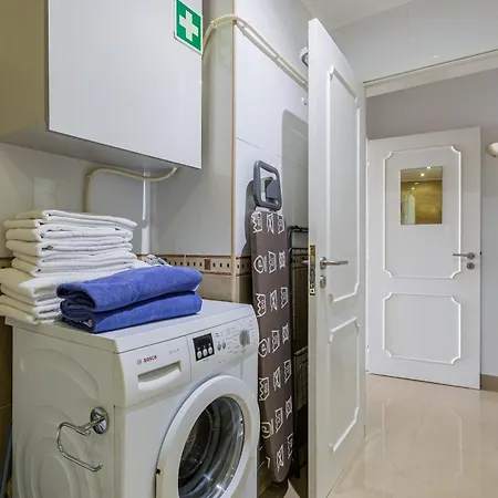 Beachfront Dos Aveiros Apartamento *