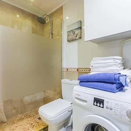 Beachfront Dos Aveiros * Albufeira