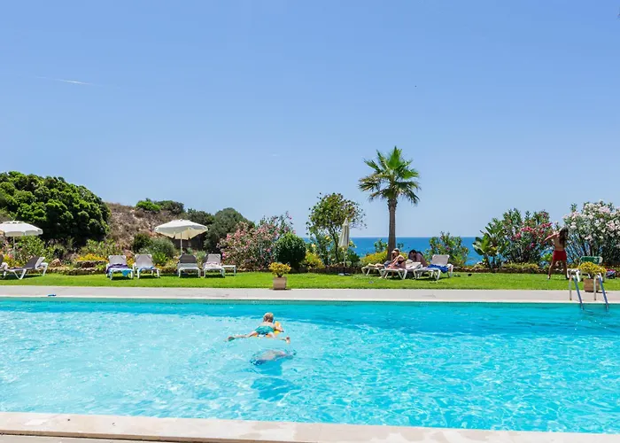 Beachfront Dos Aveiros * Albufeira