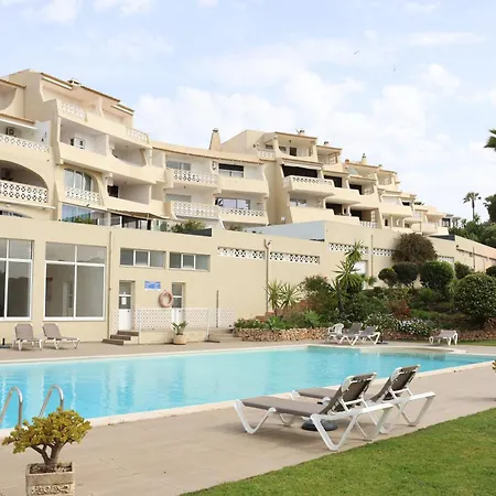 Beachfront Dos Aveiros Apartment